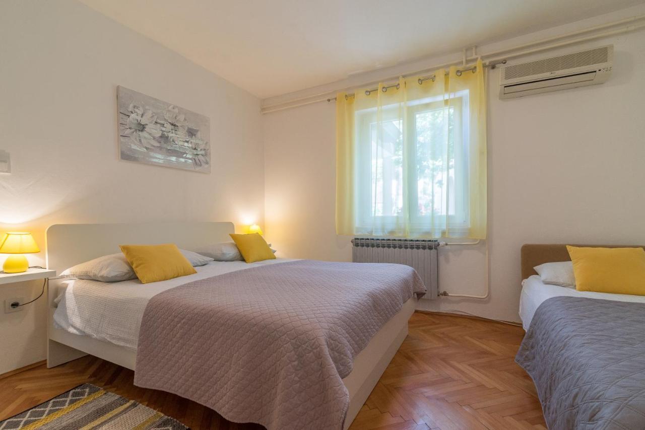 Apartments Tolic Биоград-на-Мору Экстерьер фото