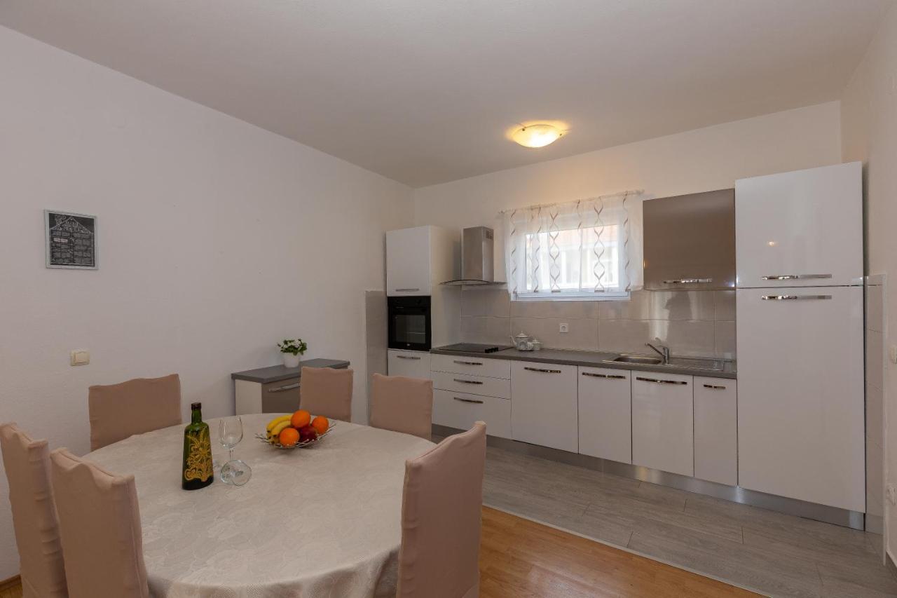 Apartments Tolic Биоград-на-Мору Экстерьер фото